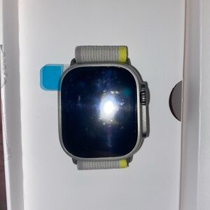 M/L Apple Ultra Smart Watch (GPS + LTE) 49mm